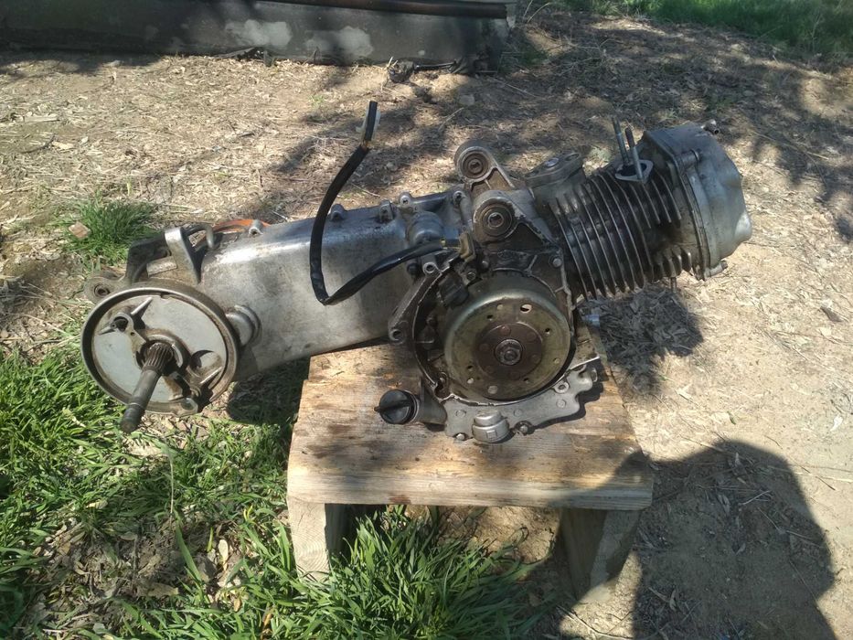 Продаю мотор от скутера 150куб