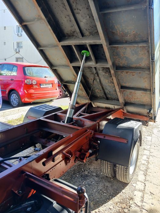 Iveco Daily Basculabil Trilateral