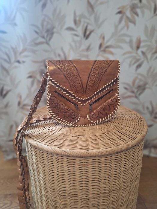 Geanta crossbody de piele handmade