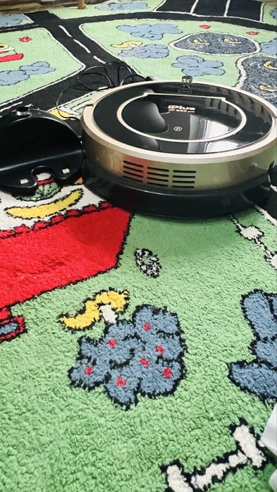 Моющий робот пылесос