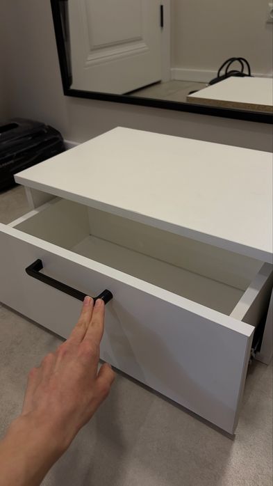 Консоль, тумбочка подвесная