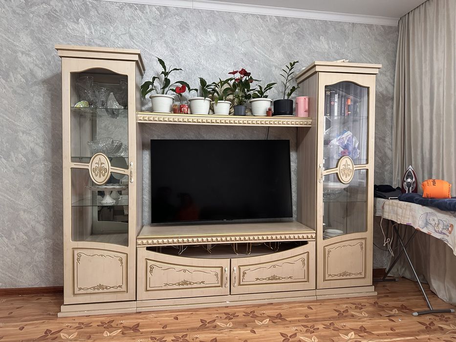 Продам классическую стенку
