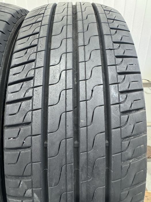Гуми за бус 235 65 16C Pirelli