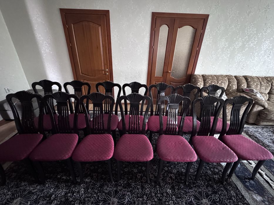 Продам стулья 14 штуки