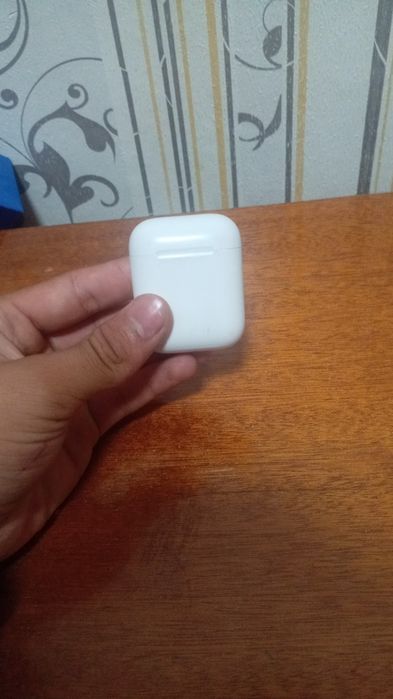 Продам обе наушников за 4к