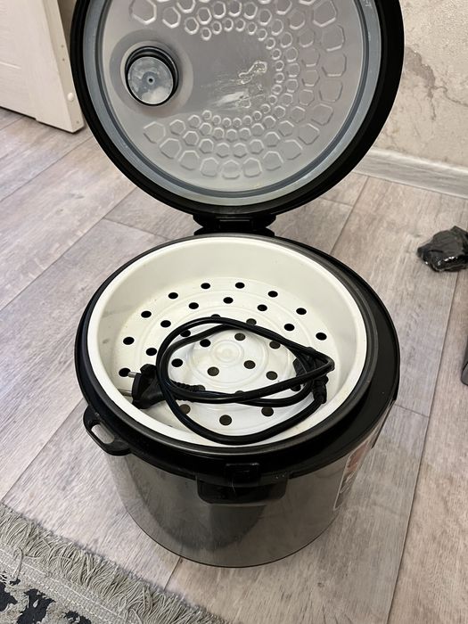 Продается мультиварка !