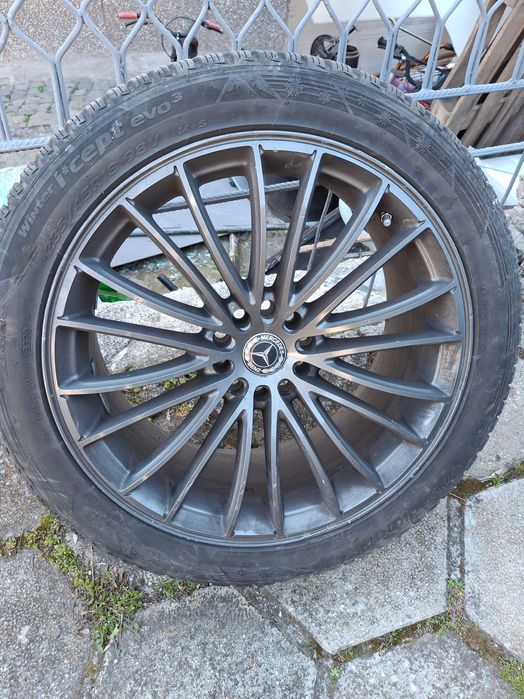 Запазени зимни гуми поне два сезона ще искарат ощте 235.45.r18