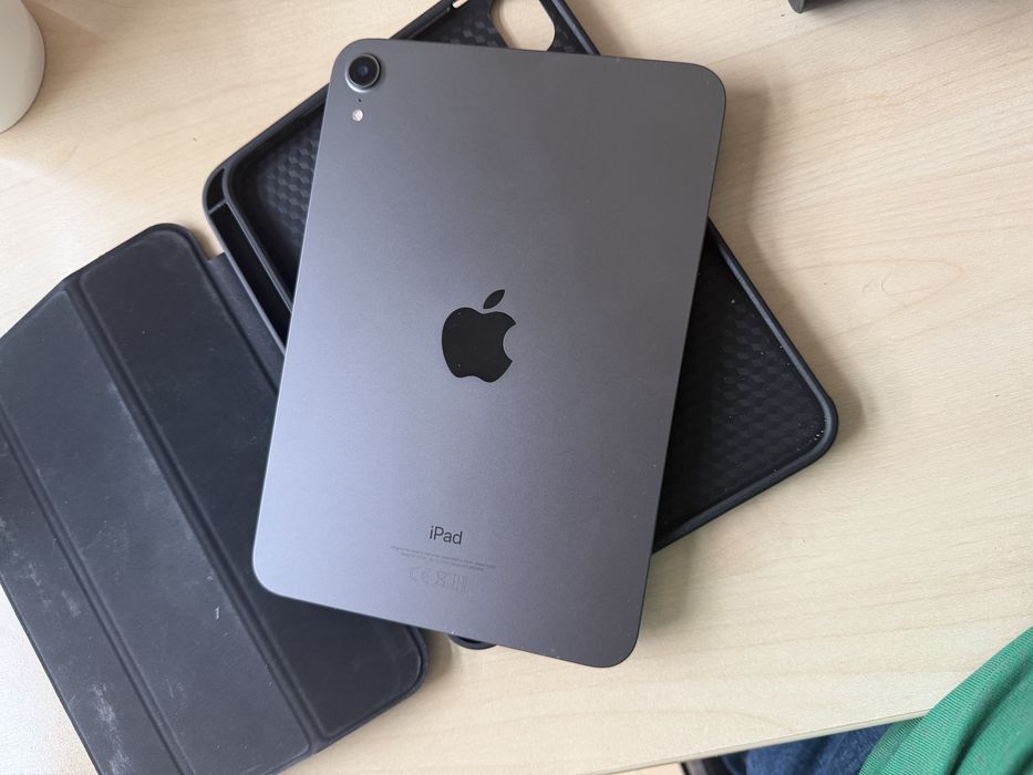Продавам iPad 6 mini