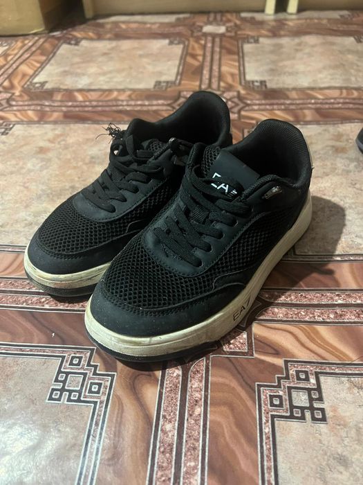 Продам классический туфли