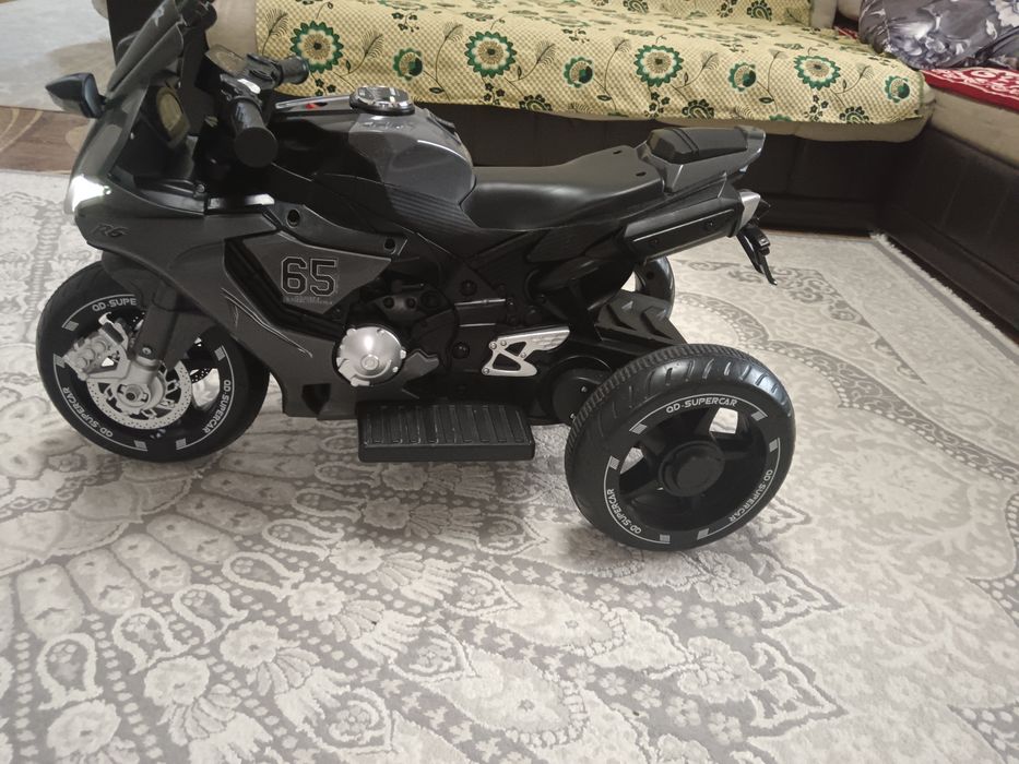 Продам электронную мотоцикл детский