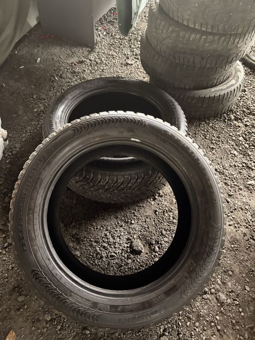 Продам комплект резину зима 255/50/19