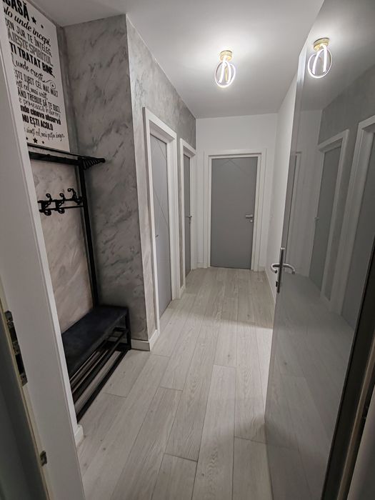 Vand apartament 2 camere