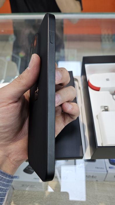 OnePlus 15 16/512 Black Global American version