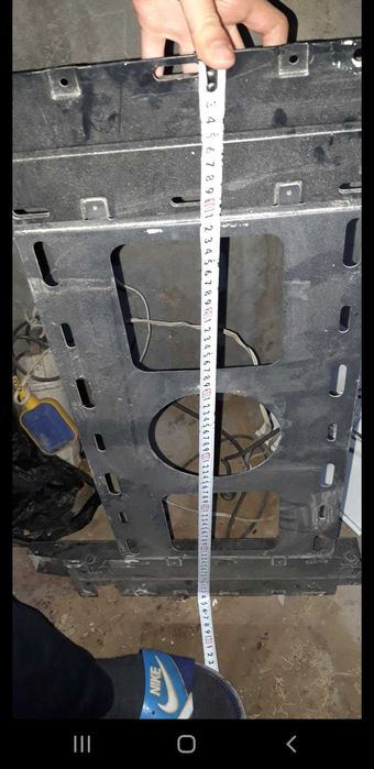 Продаются настенники для телевизоров.