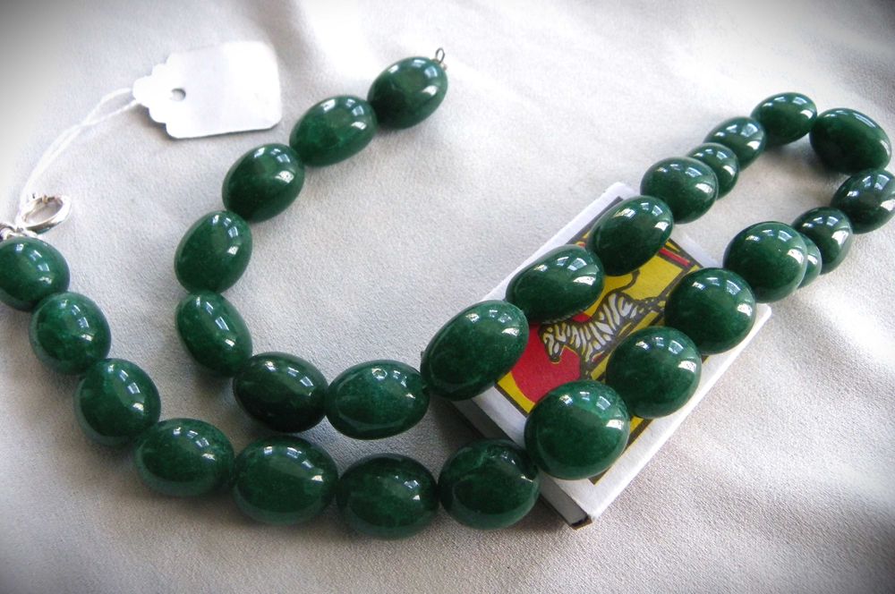 Гердани от изумруди и рубини, Камбоджа