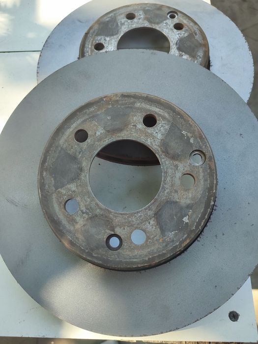 Тормозные диски на Мерседес 203