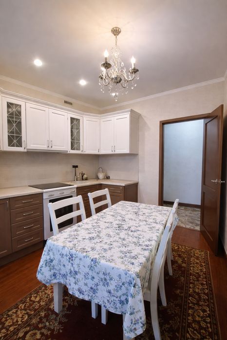 Продаётся 2ком квартира 70кв м.