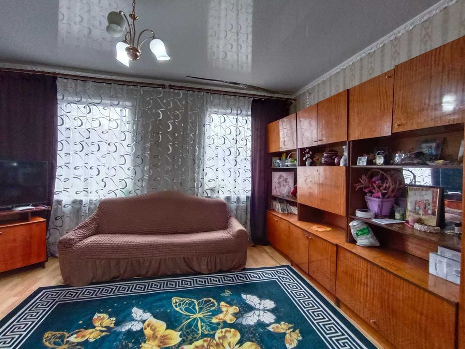 Продаю 4 комнатный дом в Пришахтинске.