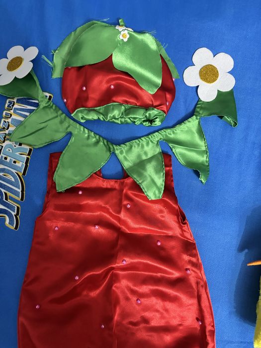 Продам костюмы для малышей