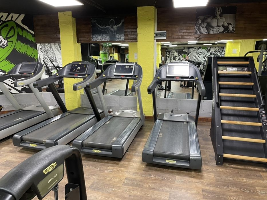 Професинално фитнес оборудване бягащи пътеки treadmills Technogym гр