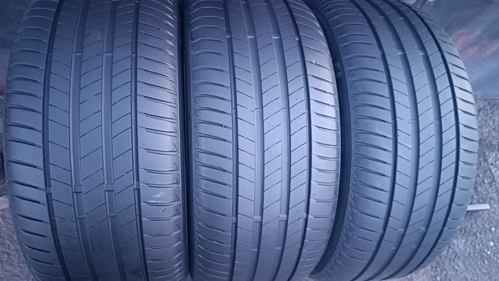 245/45/18 Bridgestone