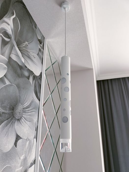 Продам светильник и три софита