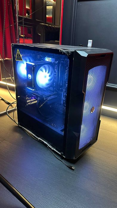 Unitate GAMING + 2 monitoare de vanzare