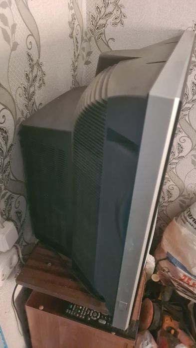 Продам телевизор LG