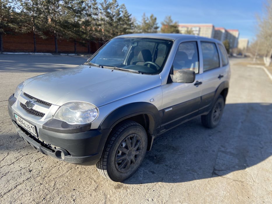 Шевролет Нива 2011 год