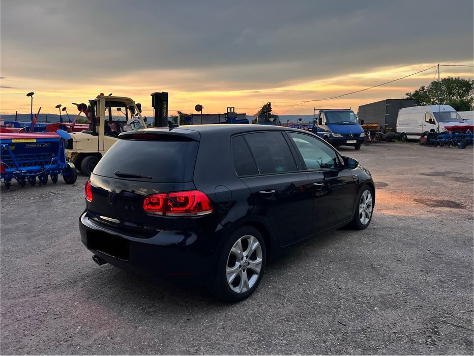 VOLKSWAGEN Golf 2011 — imagine 3