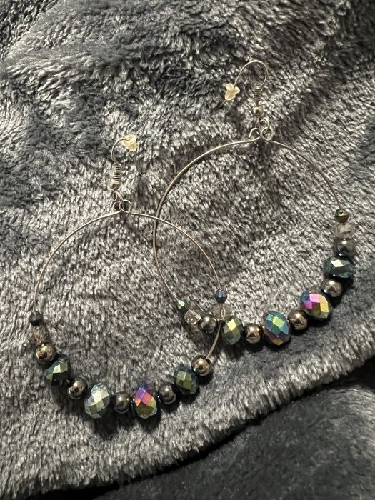 Обеци за повод или всеки ден