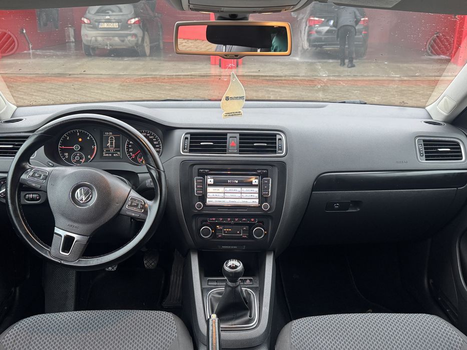 Vw Jetta 2011 Proprietar
