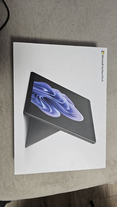Vând Microsoft surface 9 pro