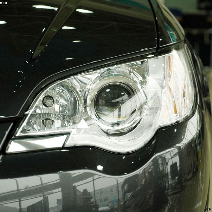 Стекла фар  Subaru outback/ legacy  06-09г.