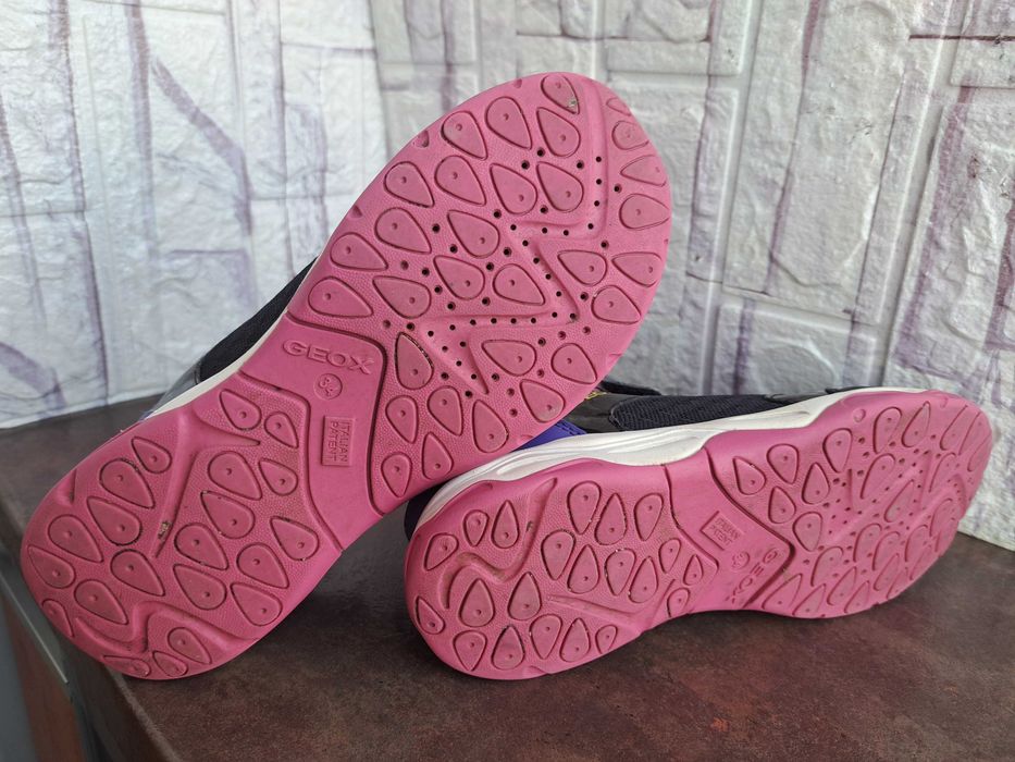детски маратонки за момиче,кецове,спортни обувки Geox,34,геокс