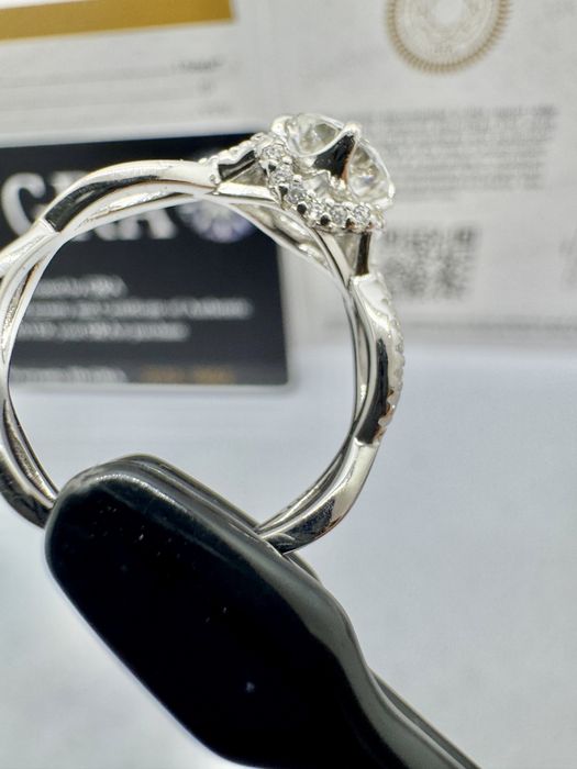 Сребърен пръстен с мойсанит (Диамант) 1 карат