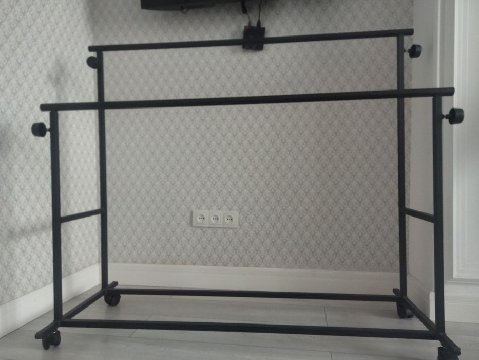 Вешалка для вещей