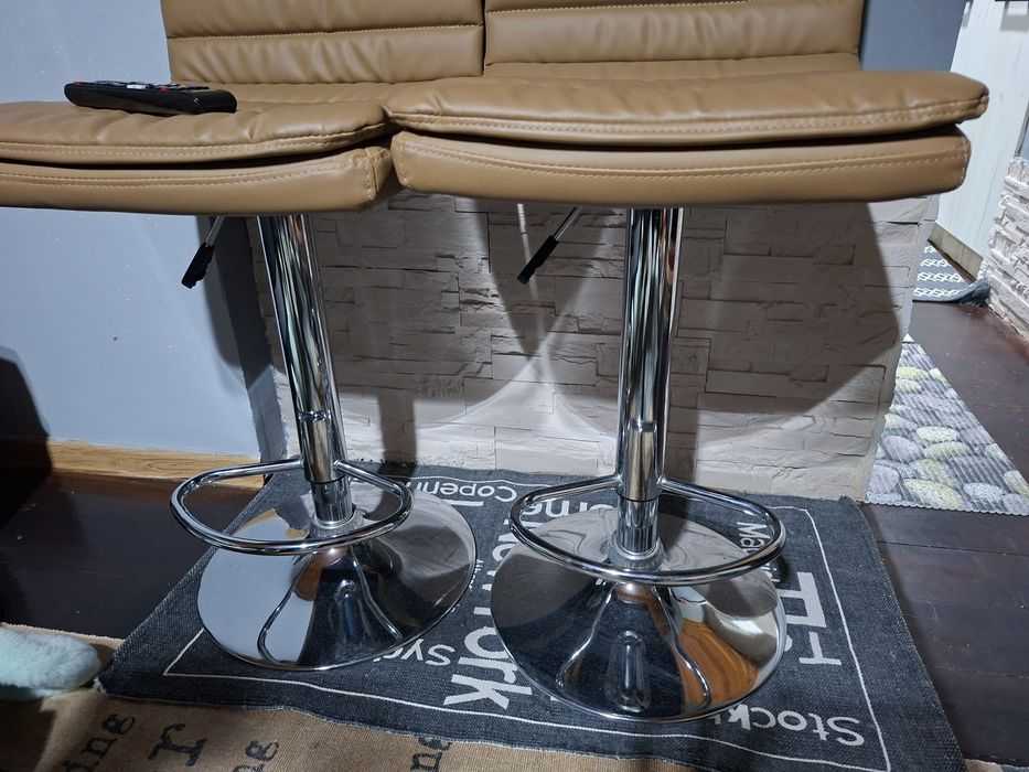 Scaune de bar rotative reglabile pe inaltime