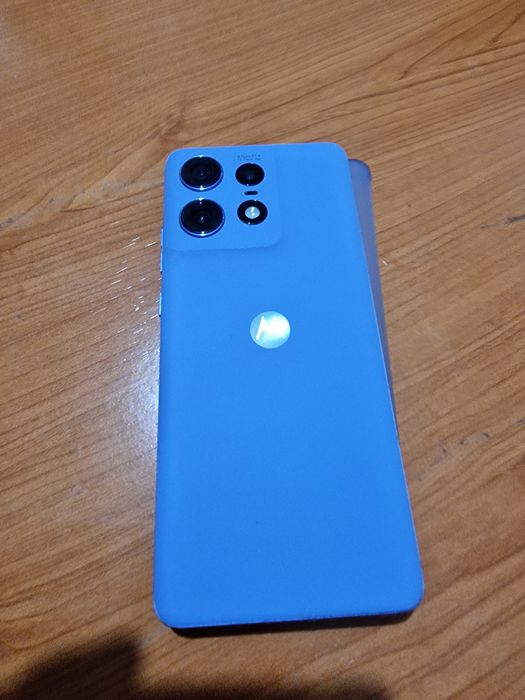 Vând telefon Motorola Egde Pro
