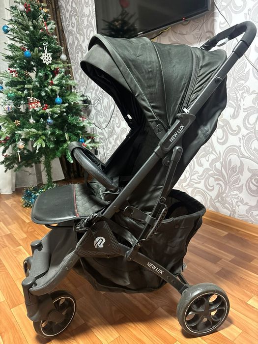 Продам коляску прогулочная . Цена 25000