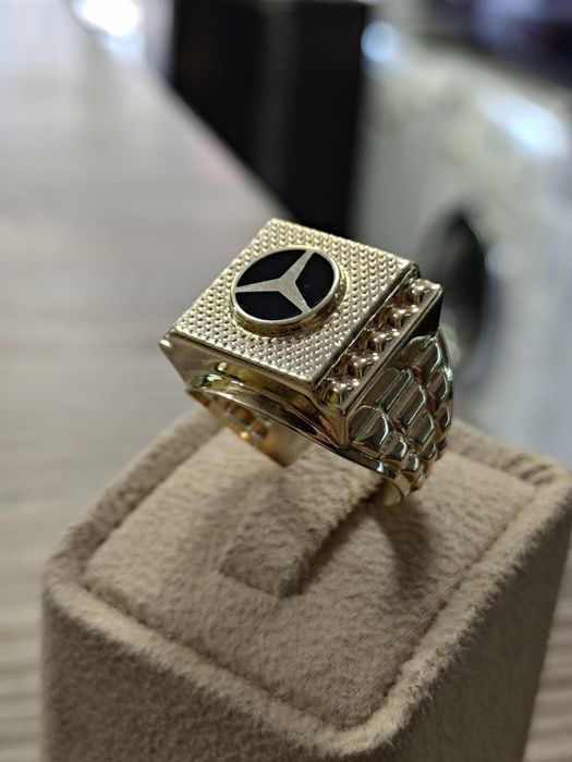 Златен пръстен Mercedes 6.17гр / 14К