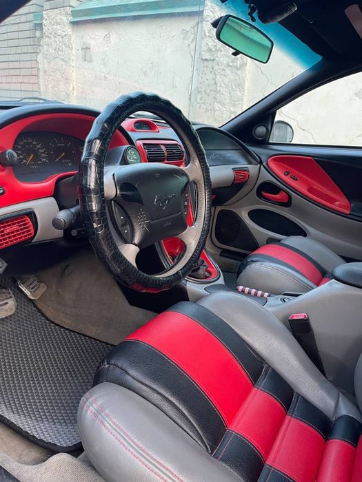Ford Mustang 1997 года