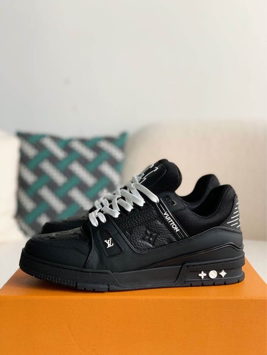 Lv trainers black * calitate premium*