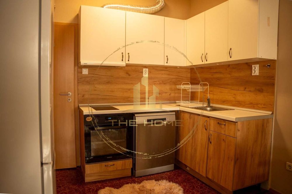 Дава се под наем Двустаен апартамент в Варна, Център - 51 кв.м за 530 € - Снимка #1