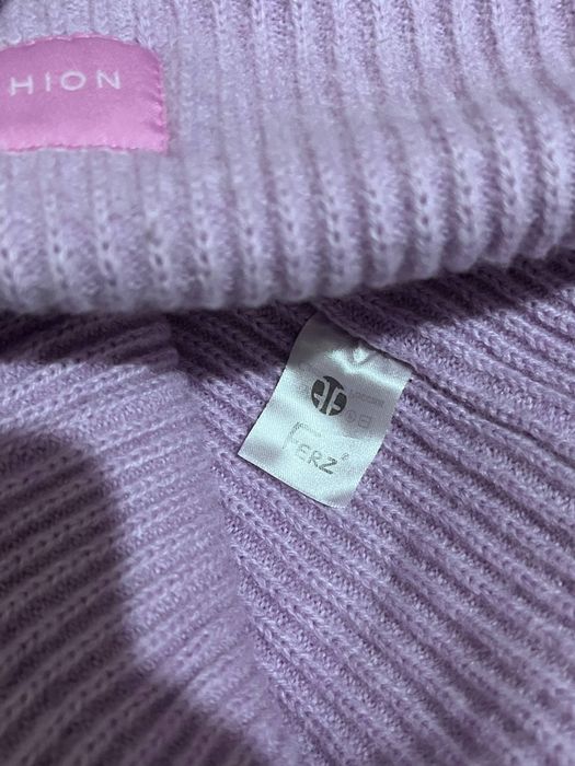 Женская сиреневая шапка