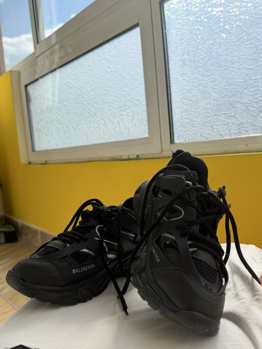 Balenciaga Track 42