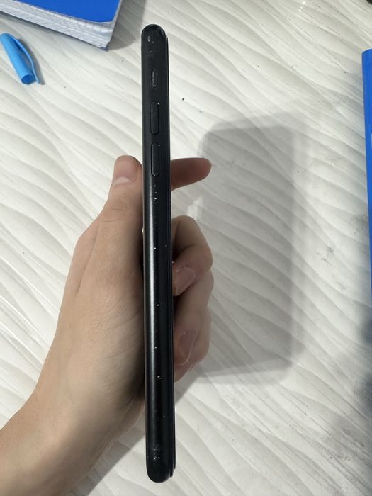 Iphone xr черный