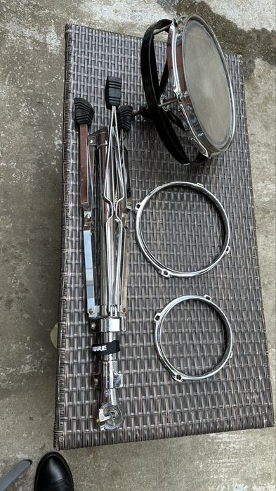 Vand doua cercuri REMO 6/8 un stativ Remo tum de 10 Remo