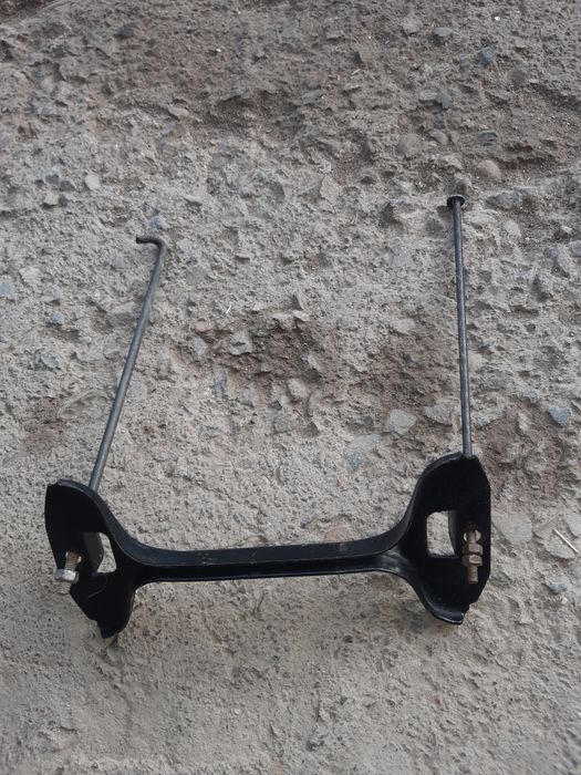 Крепление аккумулятора авто