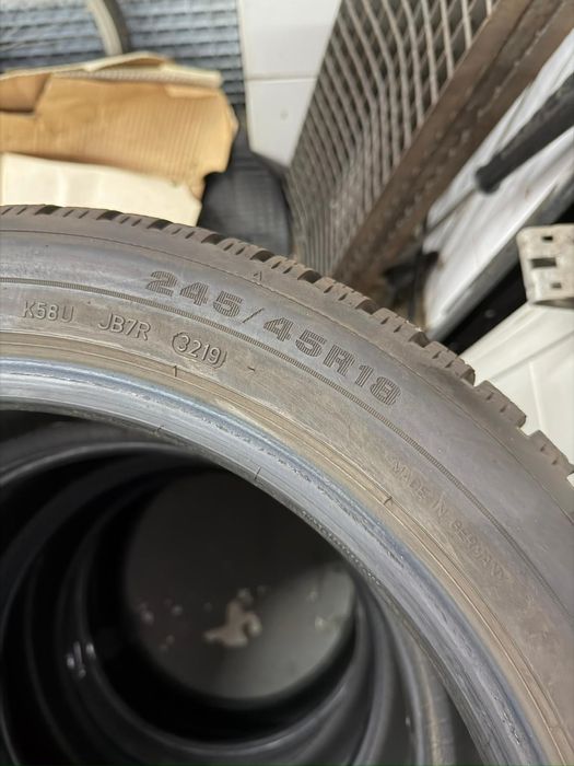 245 45 R18 Dunlop Winter Sport 5